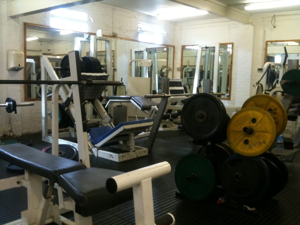 WEIGHT LIFTERS GYM Updated August 2024 100 Markhouse Road, London