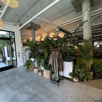DMN8 - Lobby area - Gyms Near Me - Santa Monica, California