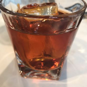 Ditka's Oakbrook - Old Fashioned - American Near Me - Oakbrook Terrace, Illinois
