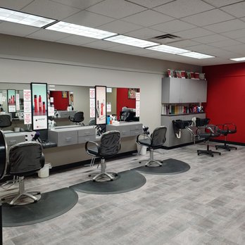 Cost Cutters - Hair Salons Near Me - DULUTH, Minnesota Cost Cutters - Hair Salons Near Me - DULUTH, Minnesota