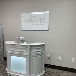 Las Vegas Baby Face - Reception area