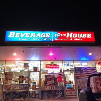 Beverage Warehouse - the front of the store at night - Beer, Wine & Spirits Near Me - Sierra Vista, Arizona