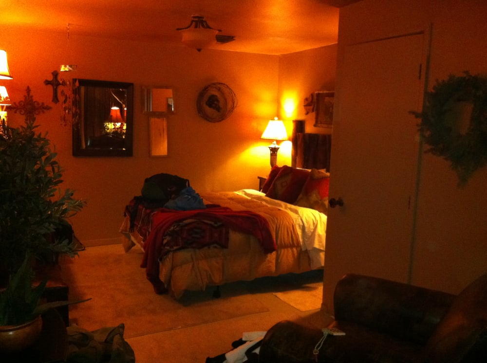 TAOS TRAIL INN Updated September 2024 24 Photos & 24 Reviews 35309 Hwy 285, Ojo Caliente