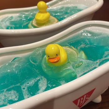 BJ's Restaurant & Brewhouse - Ducky drink - New American Near Me - Glendale, California