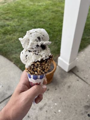 Mastro's Ice Cream & Frozen Yogurt Shoppe