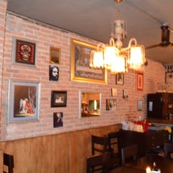 Quilombo - Cuadros como parte de la decoración