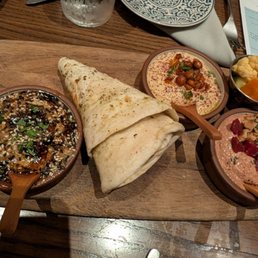Triple mezze dip platter Triple mezze dip platter