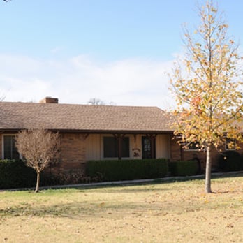 Selz Contracting - a house in a residential area - General Contractors Near Me - Bridgeport, Texas Selz Contracting - a house in a residential area - General Contractors Near Me - Bridgeport, Texas