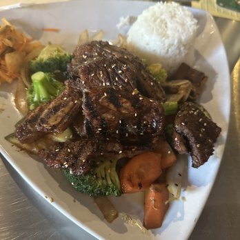 Sushi Alive - Short ribs with choice of miso or house salad. Dressing soooo good! - Sushi Bars Near Me - Tampa, Florida Sushi Alive - Short ribs with choice of miso or house salad. Dressing soooo good! - Sushi Bars Near Me - Tampa, Florida