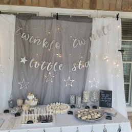 Delicious and beautiful cakepops, mini cupcakes, and macarons for my baby shower sweets bar!