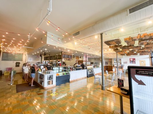 New City Microcreamery by null