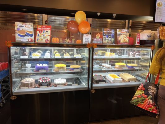 Red Ribbon Bakeshop by null