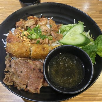 The Pho Restaurant - Bun with pork, chicken and spring roll - Vietnamese Near Me - Markham, Ontario The Pho Restaurant - Bun with pork, chicken and spring roll - Vietnamese Near Me - Markham, Ontario