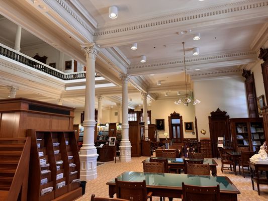 Texas Capitol by null