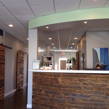 Redefined Health - Reception area - Chiropractors Near Me - Edmonton, Alberta Redefined Health - Reception area - Chiropractors Near Me - Edmonton, Alberta