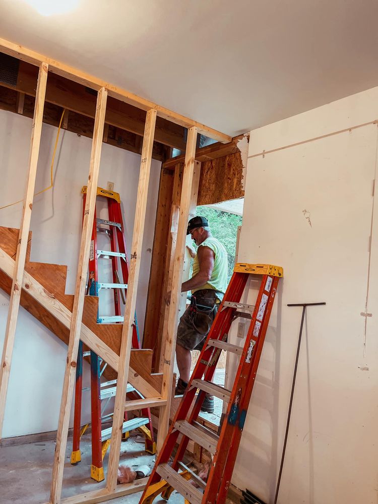 KEY BUILDERS CONSTRUCTION Updated June 2024 27 Photos 118 W