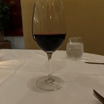 Willies Modern Fare - Austin Hope red wine - Modern European Near Me - Rancho Mirage, California Willies Modern Fare - Austin Hope red wine - Modern European Near Me - Rancho Mirage, California