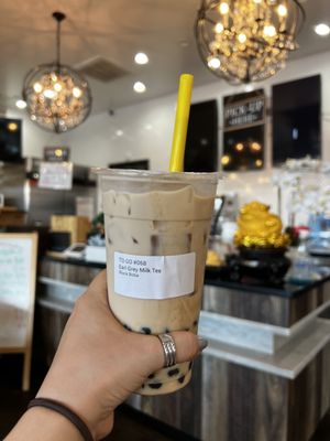 Bamee Tee - Vietnamese Sandwiches, Milk Teas, & Snacks by null