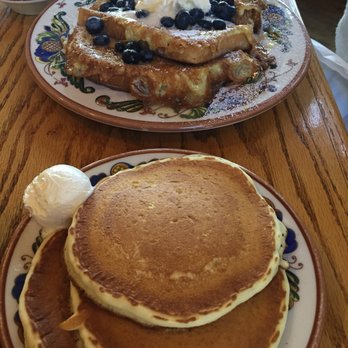 The Oak Table Cafe - Breakfast & Brunch Near Me - Sequim, Washington