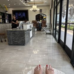 Coco Nail Bar - Pedicure time!
