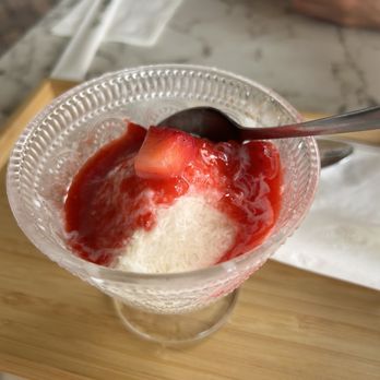 Umaimon - mini strawberry shaved ice cream - Sushi Bars Near Me - Pinecrest, Florida