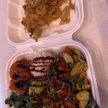 8oz Poke - Medium (3) fish poke in a large box - Poke Near Me - Studio City, California