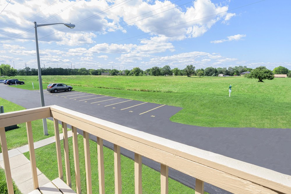 WESTFIELD APARTMENTS 14 Photos 9208 W Allerton Ave, Milwaukee