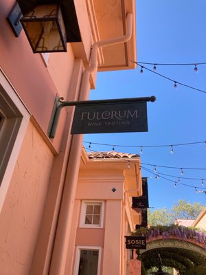 Fulcrum Wines by null