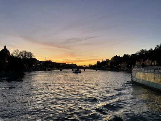 Vedettes du Pont Neuf by null