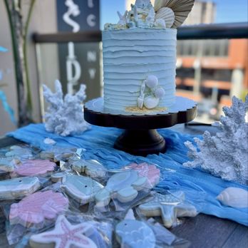 Katefections  - Cake and cookies - Custom Cakes Near Me