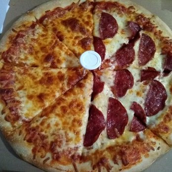 Milano Pizzeria - Half cheese, half pepperoni. They put the pepperoni on top so you know which half is which. The pepperoni is usually under the cheese. - Pizza Near Me - Ottawa, Ontario Milano Pizzeria - Half cheese, half pepperoni. They put the pepperoni on top so you know which half is which. The pepperoni is usually under the cheese. - Pizza Near Me - Ottawa, Ontario