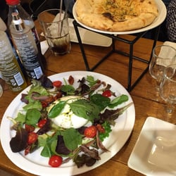 Burrata et foccacia (merveilleuses)