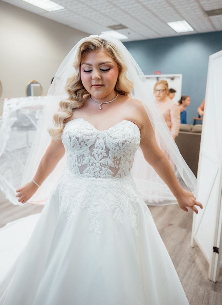 KVX Bridal & Beauty Logo