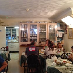 Acorn Guesthouse - Breakfast room at the Acorn Guesthouse