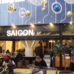 Restaurant Saigon - Seating area and main counter.