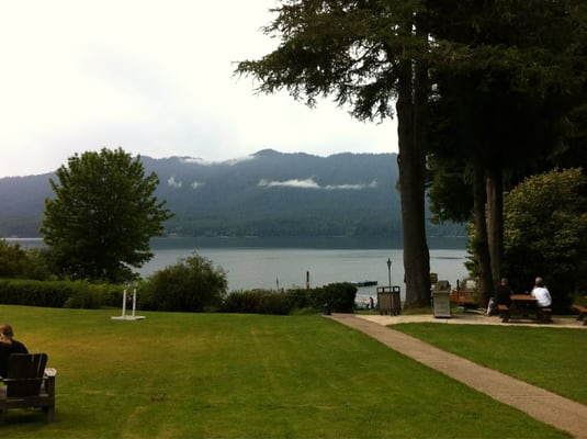 Lake Quinault Lodge by null