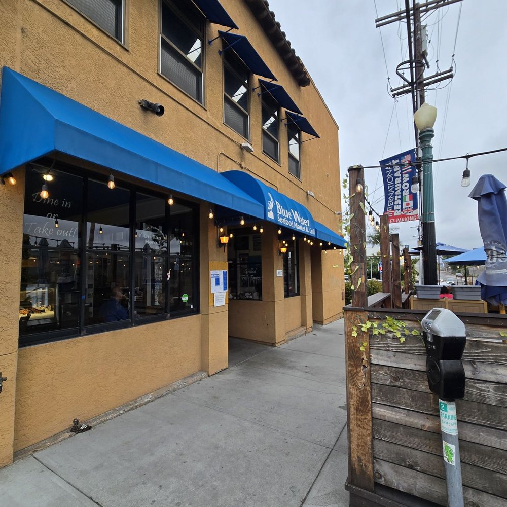 Blue Water - Outside seating - Seafood Near Me - San Diego, California Blue Water - Outside seating - Seafood Near Me - San Diego, California