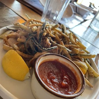 Ava’s Kitchen & Bar - Calamari app with zucchini - Pizza Near Me - Kenilworth, New Jersey Ava’s Kitchen & Bar - Calamari app with zucchini - Pizza Near Me - Kenilworth, New Jersey