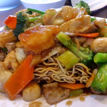 Donut Bistro - House pan fried noodles - Donuts Near Me - Reno, Nevada Donut Bistro - House pan fried noodles - Donuts Near Me - Reno, Nevada