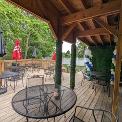 Pike 2 Bar & Grill