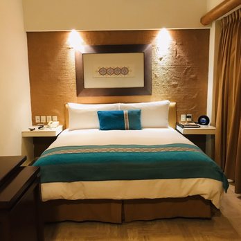 Velas Vallarta - Bed - Hotels Near Me - Puerto Vallarta, JAL