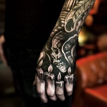 Serpent Noir Arts - Hand - Tattoo Near Me - Las Vegas, Nevada