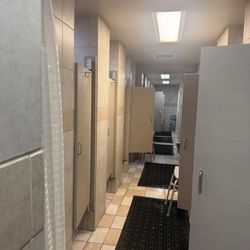 Downtown Orlando YMCA Family Center - Shower area in women's locker room