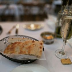 Sac's Place - Complimentary bread