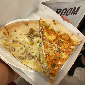 Ian’s Pizza Madison | State Street - Chicken Penne Alfredo and Drunken Ravioli Pizza - Pizza Near Me - Madison, Wisconsin