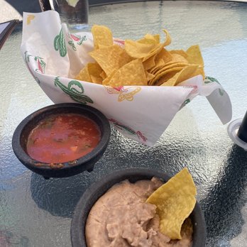 Si Casa Flores - Chips and salsa - Mexican Near Me - Grants Pass, Oregon Si Casa Flores - Chips and salsa - Mexican Near Me - Grants Pass, Oregon