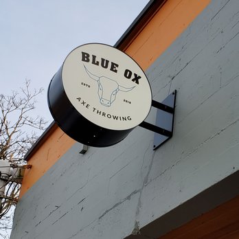 Blue Ox Axe Throwing - Oregon City - Axe Throwing Near Me - Oregon City, Oregon