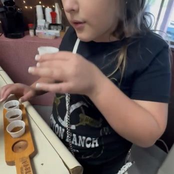 Harlow's Sugar House - Maple syrup tasting - Candy Stores Near Me - Putney, Vermont