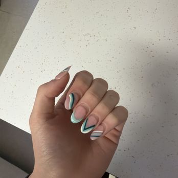 Color Nails - 3-4 week old nails!!! - Nail Salons Near Me - Sioux City, Iowa Color Nails - 3-4 week old nails!!! - Nail Salons Near Me - Sioux City, Iowa