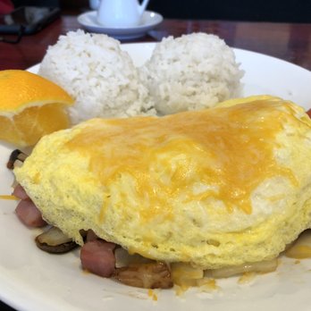 Vanta Cafe - Denver omelette (ham, bell peppers, onions, cheese) - Breakfast & Brunch Near Me - Wailuku, Hawaii